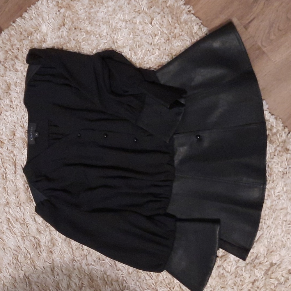 Leather!!!! Grazia peblem poly and leather shirt